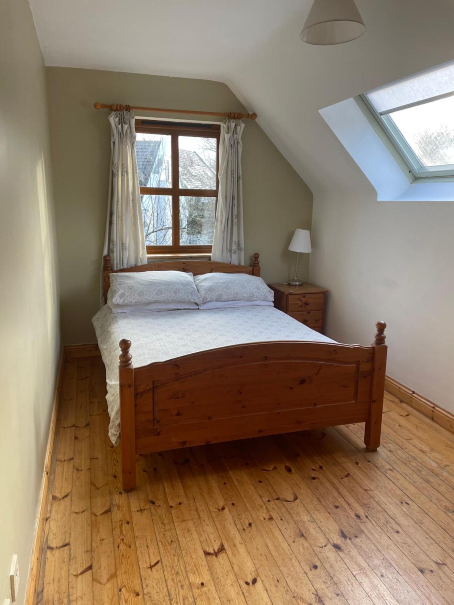 Letterfrack Farmhouse On Equestrian Farm In Letterfrack Beside Connemara National Park Tullywee Bridge エクステリア 写真
